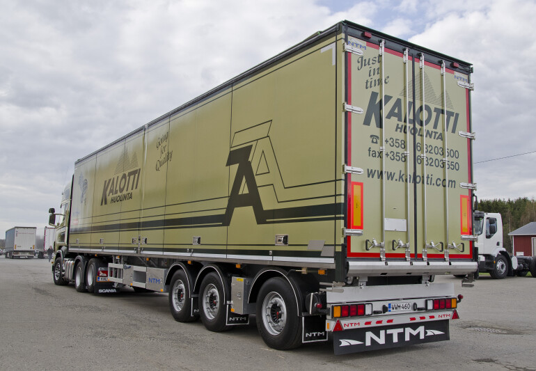 Walker, Moving Floor image